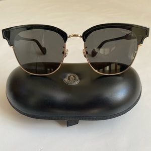 Moncler Unisex Street Style Square Sunglasses